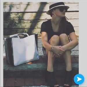 Meet your Posher, Ariana